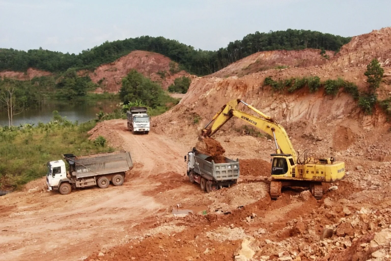 Nghịch lý thiếu hụt vật liệu xây dựng tại các dự án trọng điểm dù trữ lượng dồi dào