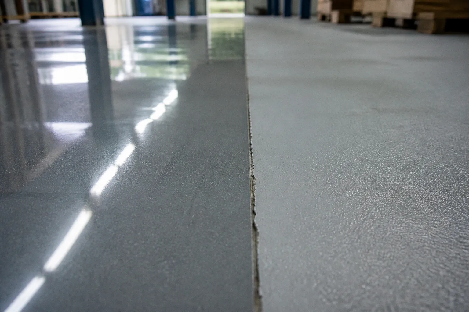 Sơn epoxy và polyurethane: Khác biệt cốt lõi cho sàn