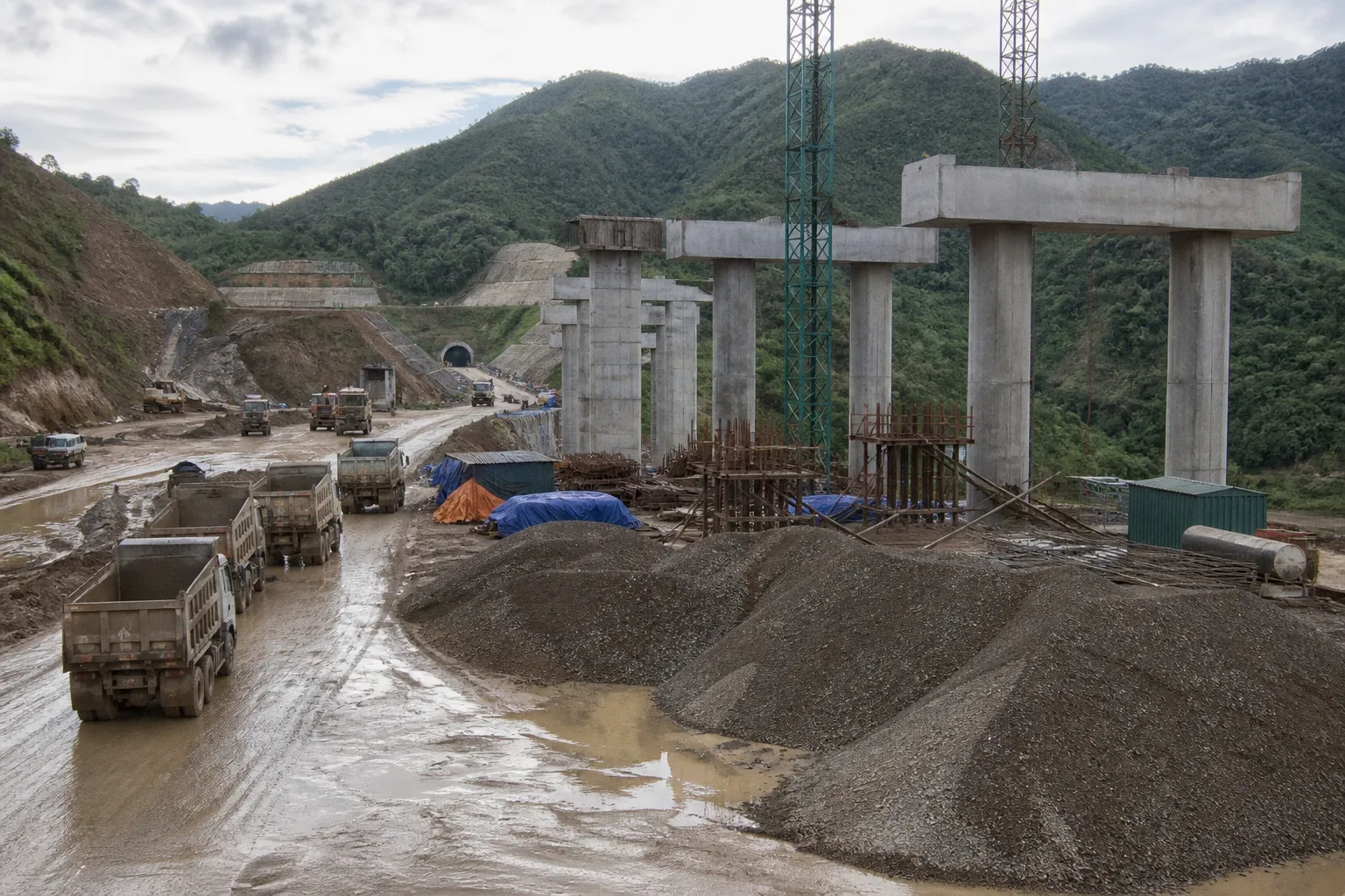 Xây dựng hệ thống dữ liệu số và cơ chế điều phối vật liệu xây dựng quốc gia